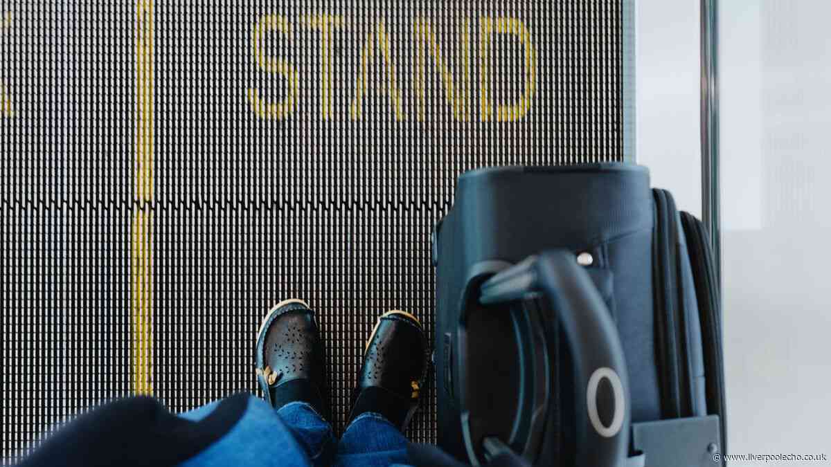 Manchester Airport urges passengers not to wear certain shoes or risk 'delays'
