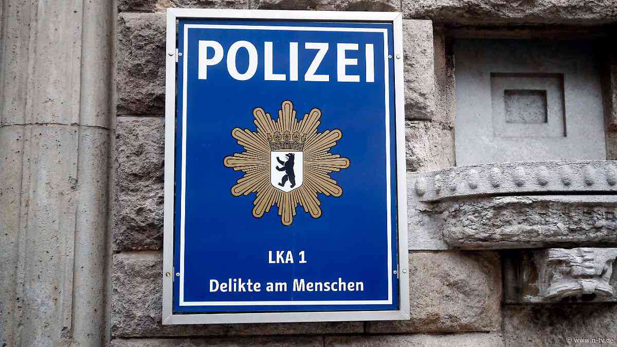 Leichnam auf einer Grünfläche: Toter Säugling in Berlin entdeckt