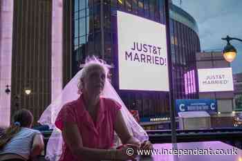 Taylor Swift fans buy up wedding trash gathered outside venue and sold online