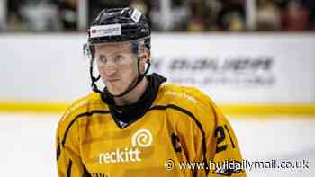 Ice hockey legends face off in fundraiser game at Hull Arena