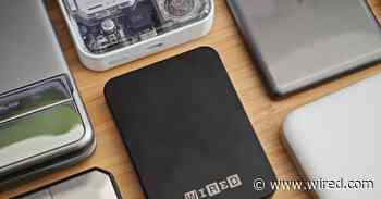 The Best MagSafe Power Banks for iPhone and Android, Plus Ones to Avoid