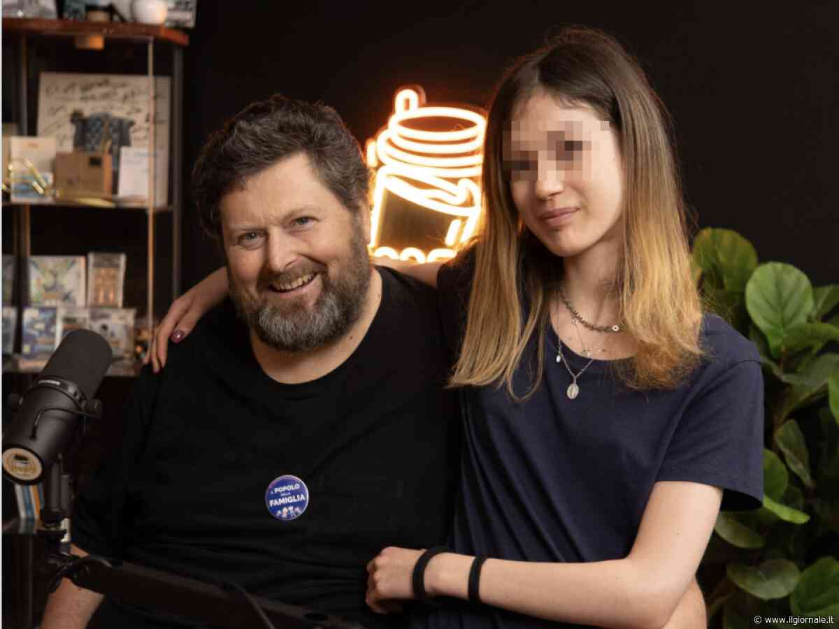 "Dio, truffa e famiglia": Adinolfi fa gli auguri alla figlia e gli haters si scatenano sotto il post