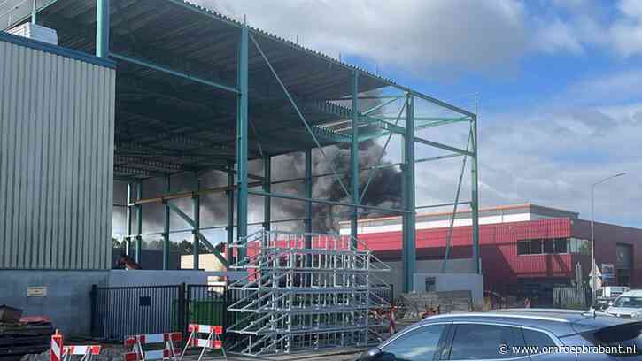 Brand bij bedrijf in Made: brandweer vreesde explosie container