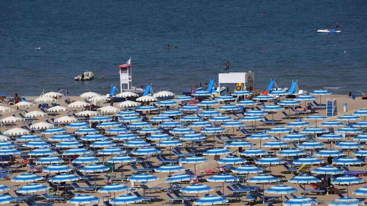 Sonnenschirm gratis, Liege für 4 Euro: 86-jähriger Strandwirt trotzt dem Preiswahnsinn an der Adria