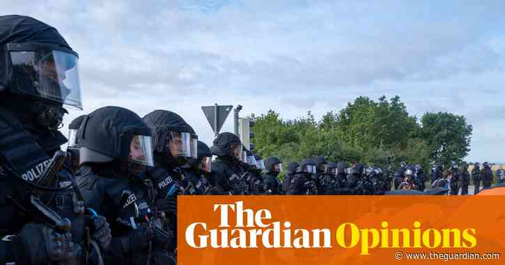 Through the teargas, I saw something missing from German politics for too long: hope | Scott Roxborough