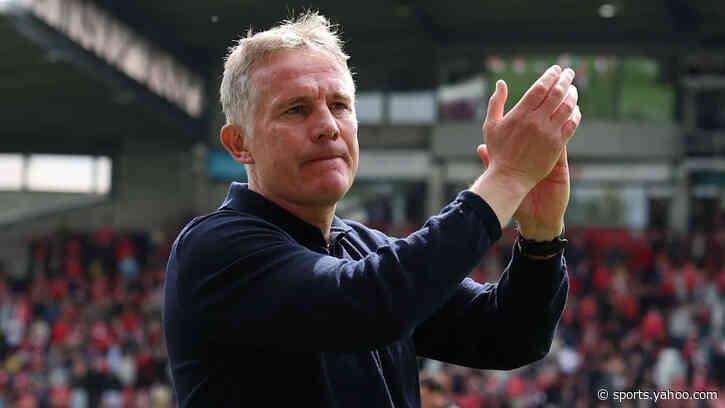 Wrexham to 'hold nerve' in transfer window - Parkinson