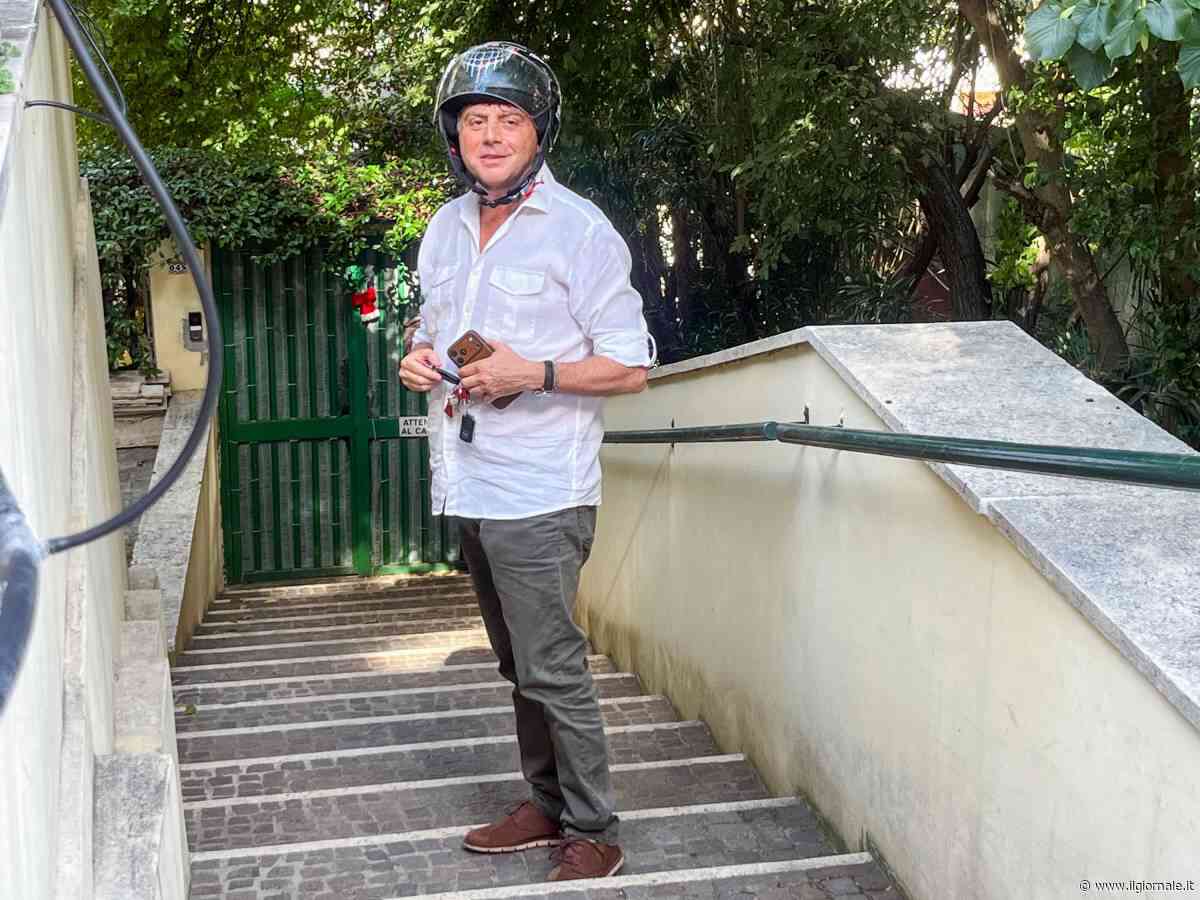 Lavitola in procura a Roma per l'interrogatorio. L'avvocato: "Amico fraterno di Ranucci"