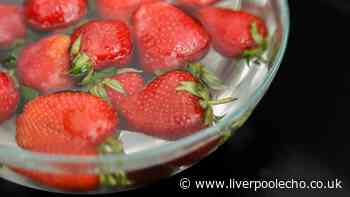 Keep strawberries fresher for longer with one 60-second wash trick