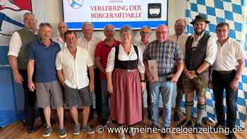 St. Wolfgang vergibt Bürgermedaille an drei Gemeinderäte
