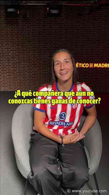 Lucía and her new teammates
