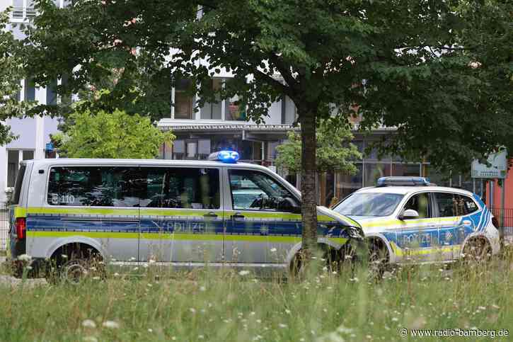 Polizei: 16-Jähriger hatte Messer und Schusswaffe dabei