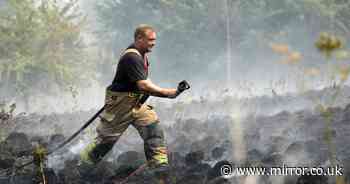 Fire chiefs issue wildfire warning as UK bakes in third consecutive heatwave