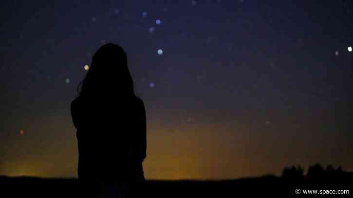 Venus takes center stage with 2 easy-to-see sky shows this July. Here's when and where to look