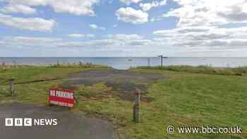Sea search for teenager after kayak capsizes