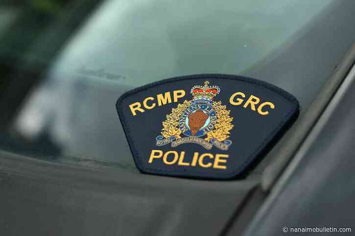 Woman rescued from capsized boat off Richmond dies in hospital: RCMP