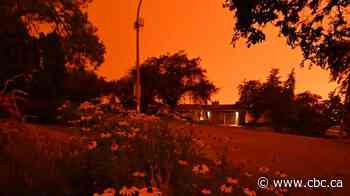 B.C. Interior skies glow orange as wildfire smoke from Fraser Canyon settles in