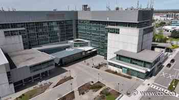 Charges dropped against man accused of helping Toronto Pearson gold heist driver escape