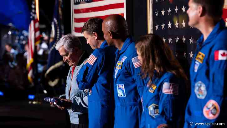 Trump gifts Artemis astronauts a flag from the US Capitol to plant on the moon
