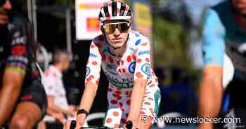 Kort in de bolletjestrui, nu uit de Tour: Alex Molenaar loopt handbreuk op na harde val