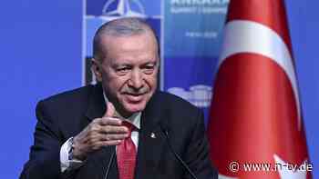Auch Friedrich Merz? : Bericht: Erdogan schenkt seinen Nato-Gästen Revolver mit scharfer Munition