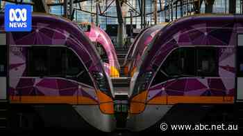 Victoria's regional rail network remains at standstill after Telstra outage