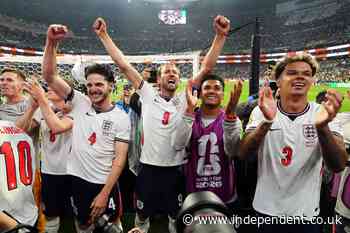 Starmer hints at bank holiday if England are victorious at World Cup