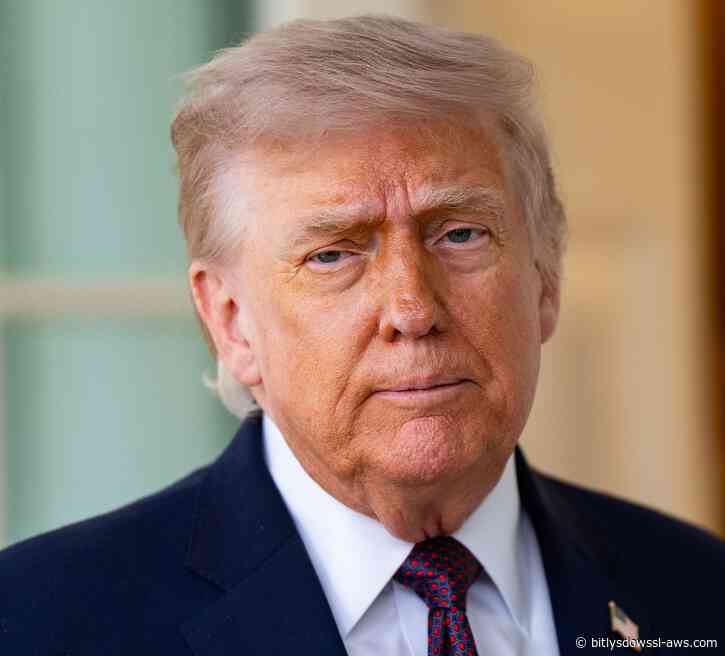 Un tribunal federal de apelaciones ratifica el retiro del nombre de Donald Trump de la fachada del Centro Kennedy en Washington
