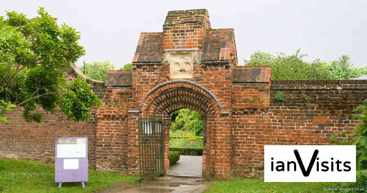 Tickets Alert: Summer evening openings of Fulham Palace’s walled garden