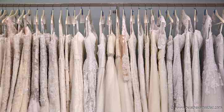 I worked at a bridal salon for 7 years. Here are 6 big mistakes I saw brides make when buying a wedding dress.