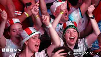 Starmer hints at bank holiday if England win World Cup