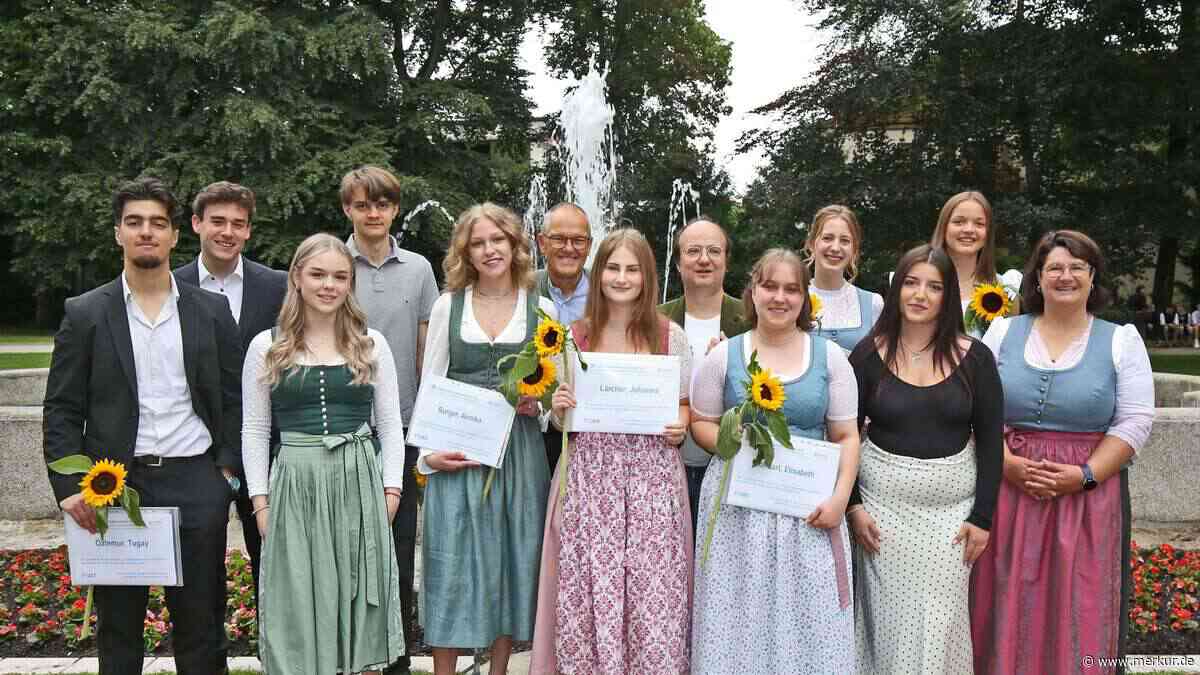 Abschied von Absolventen und vom Schulleiter