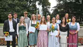 Abschied von Absolventen und vom Schulleiter