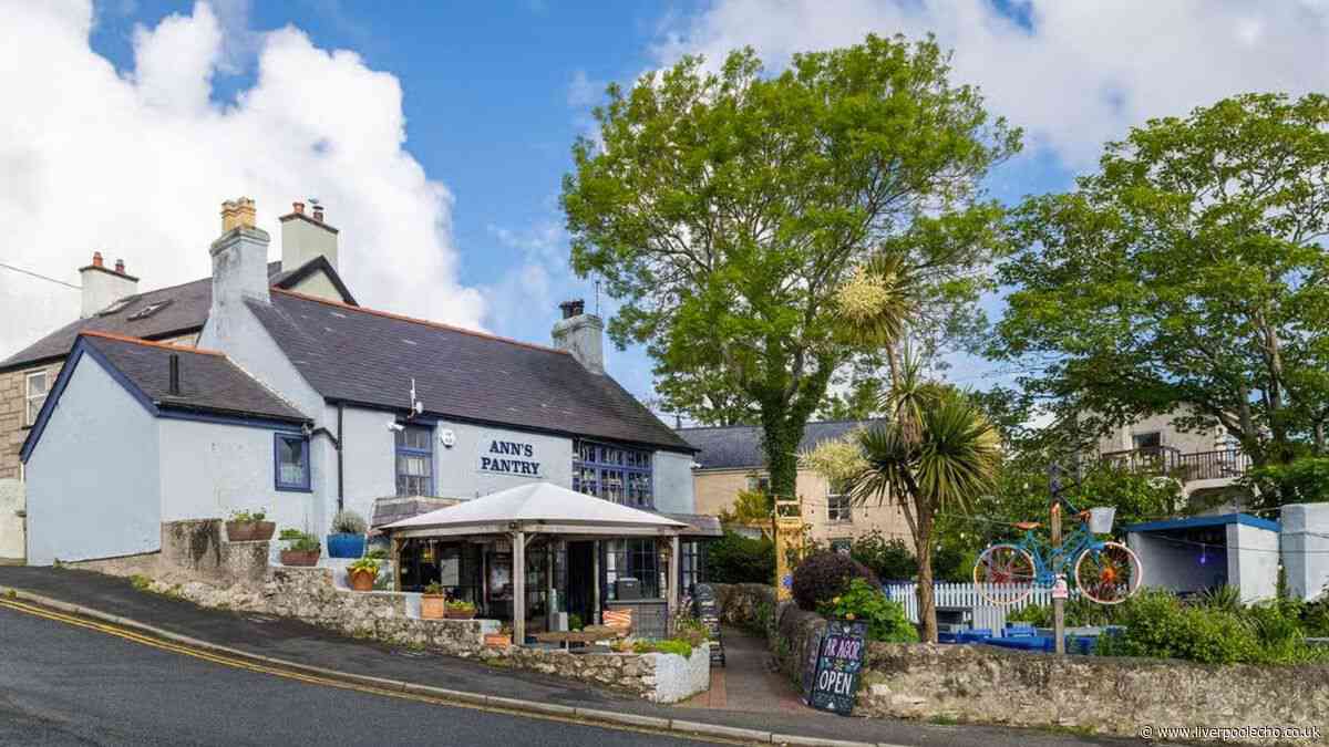 North Wales seaside café with tradition feel serving people for 100 years