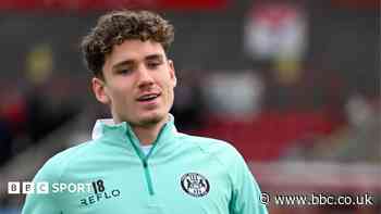 Walsall sign Coventry midfielder Moore on loan