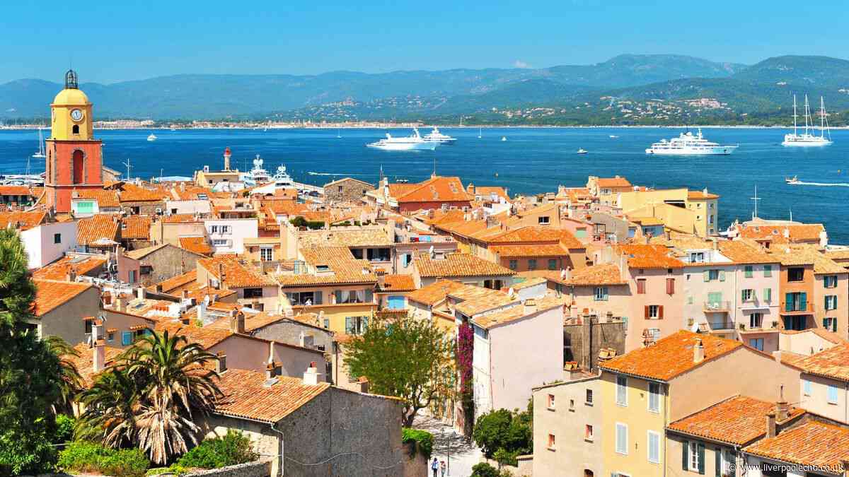 Foreign Office issues warning for anyone travelling to France