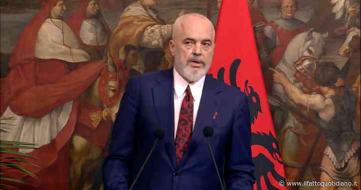 Albania, il concerto di Kanye West è un flop: pochi biglietti venduti (troppo cari), Edi Rama stanzia 4 milioni per non farlo saltare. E scoppia la protesta
