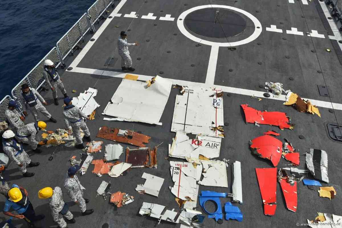 Marine sammelt Trümmerteile von Boeing ein – Suche nach Crew