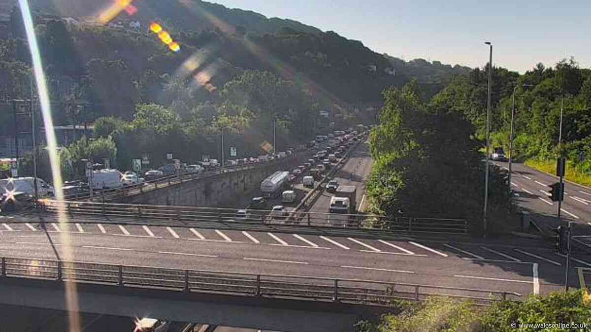 Emergency repairs cause long A470 delays  - live updates