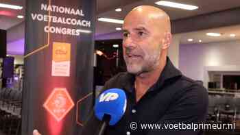 Bosz lovend: 'Dan komt zó'n grote club, ik ben hartstikke trots op hem'