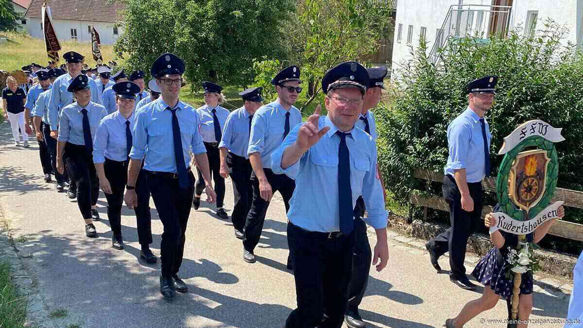 Feuerwehr Rudertshausen zelebriert langjähriges Jubiläum