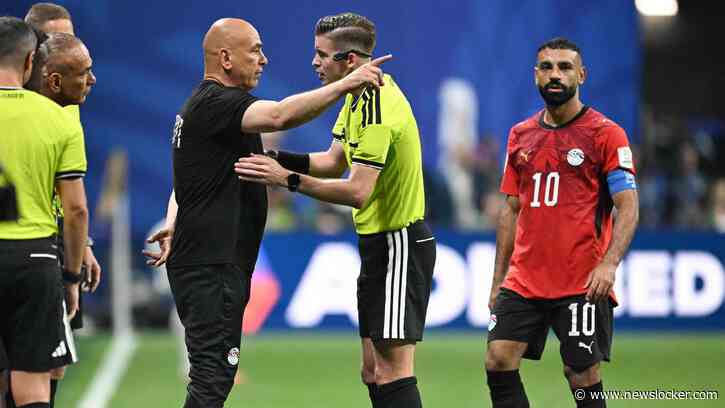 Scheidsrechtersbaas Collina verdedigt arbiter na omstreden zege Argentinië op Egypte: ’Zelfs Gianni Infantino kan ons niet beïnvloeden’