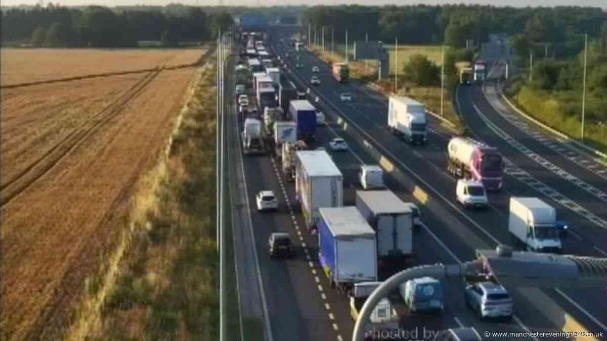 M6 traffic RECAP as two hour delays hit drivers on motorway with lanes shut