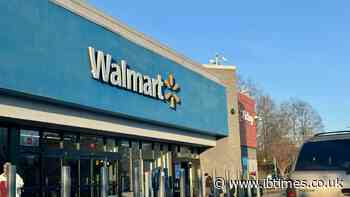 Jim Cramer Backs Walmart After 18% Slump: 'Buy It', Amid Falling Fuel Prices