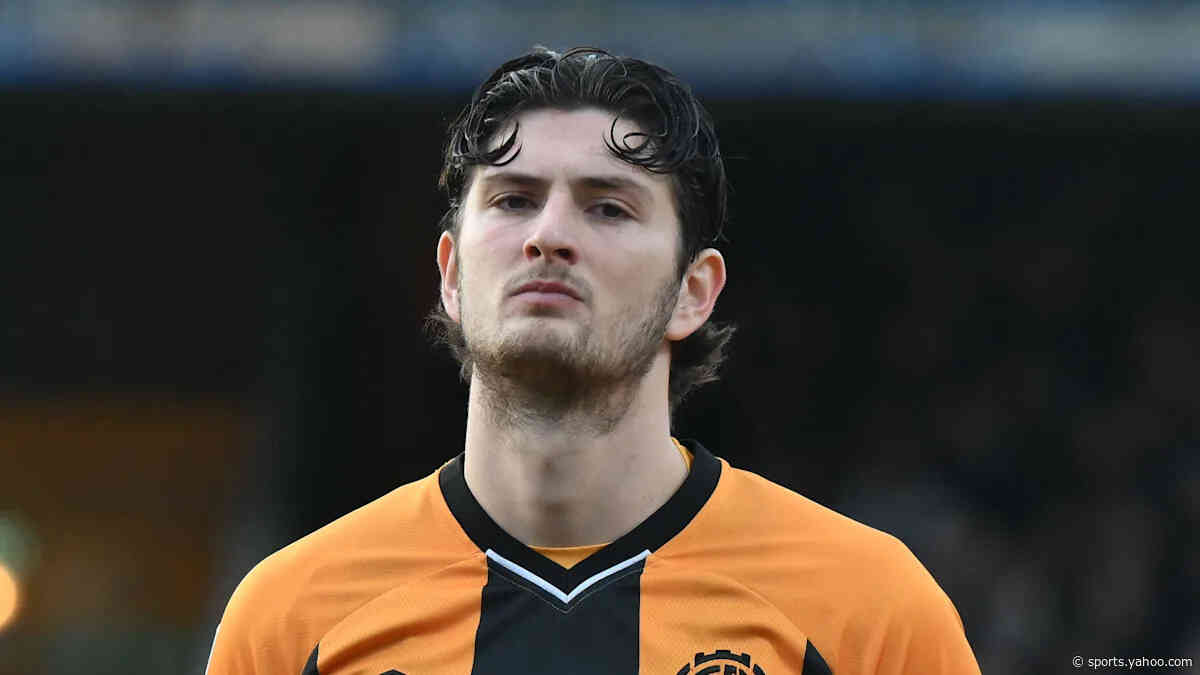 Cambridge defender Rossi exits club