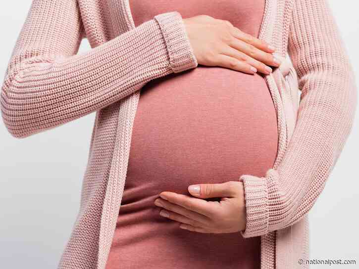 Couple sues Ontario surrogate mother who refused to abort fetus