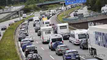 Stau-Chaos auf der Autobahn: ADAC warnt Urlauber vor extremen Wartezeiten am Wochenende