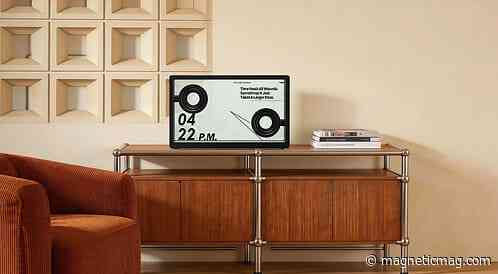 MorningBlues SonicGlass A1 Turns Lyrics and Speaker Design Into the Main Home Audio Feature