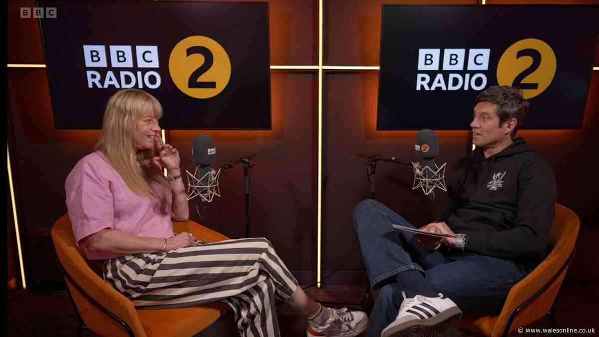BBC Radio 2's Vernon Kay suggests 'making a change' as he makes observation about Sara Cox