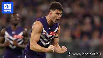Live: Dockers and Swans locked in top of the table classic in Perth