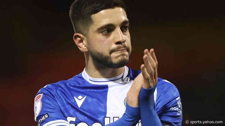Chesterfield sign ex-Pirates forward Sotiriou